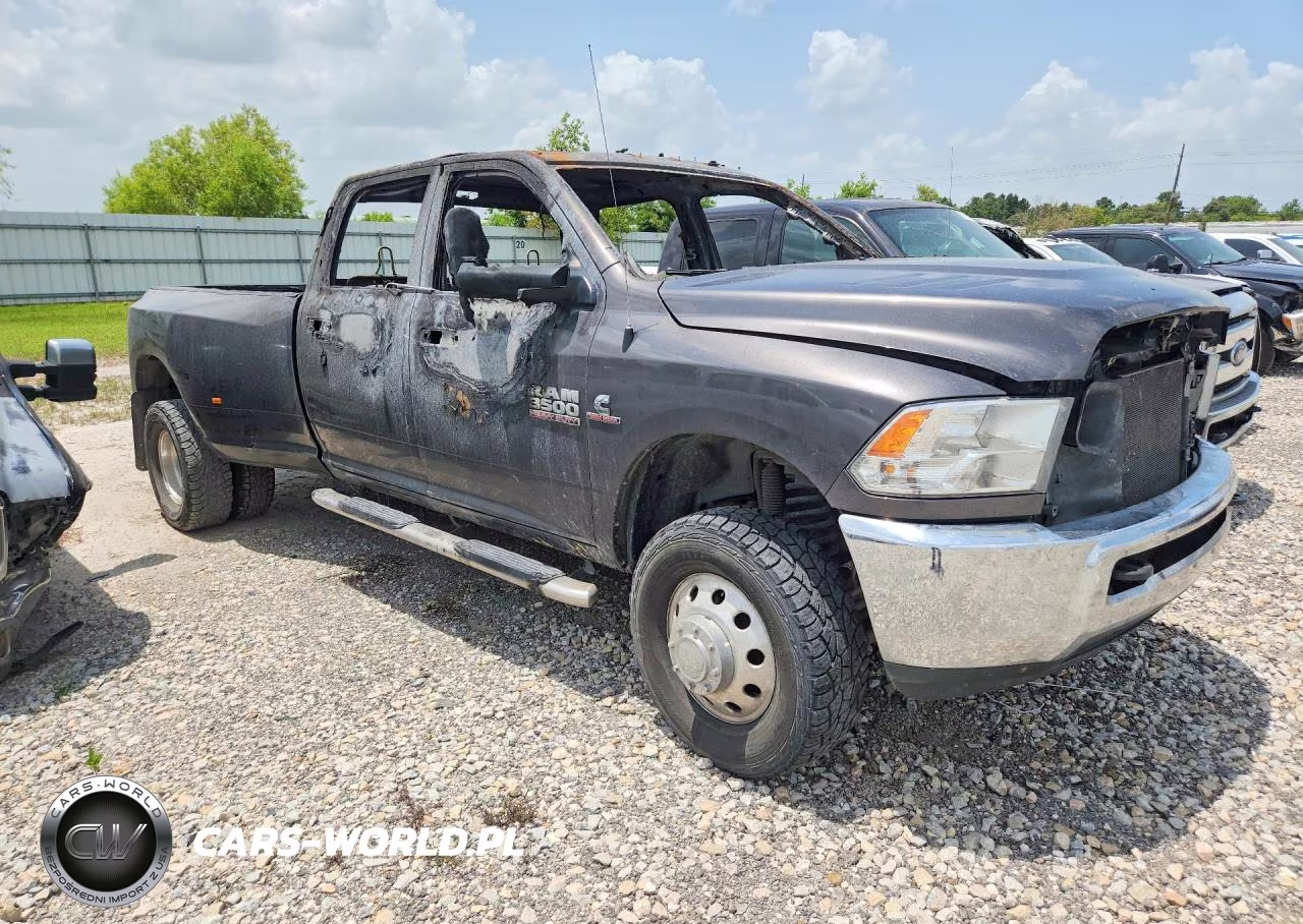 2017 Ram 3500 St VIN:3C63RRGL3HG751762 - 4