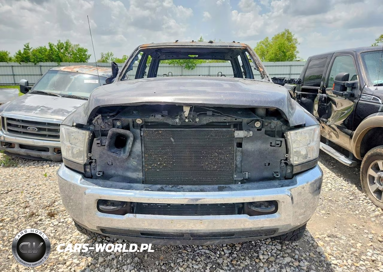 2017 Ram 3500 St VIN:3C63RRGL3HG751762 - 5