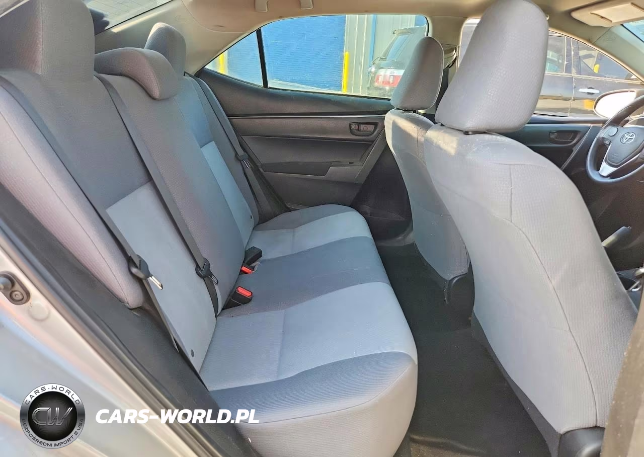 2015 Toyota Corolla L VIN:5YFBURHE6FP195909 - 10