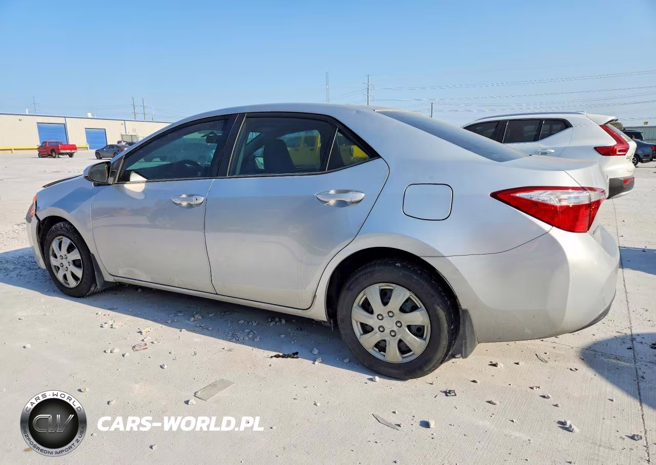 2015 Toyota Corolla L VIN:5YFBURHE6FP195909 - 2