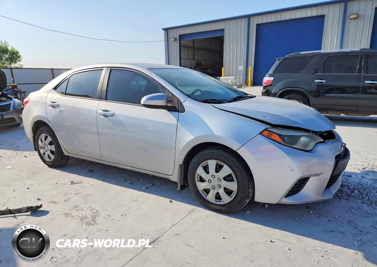 2015 Toyota Corolla L VIN:5YFBURHE6FP195909 - 4
