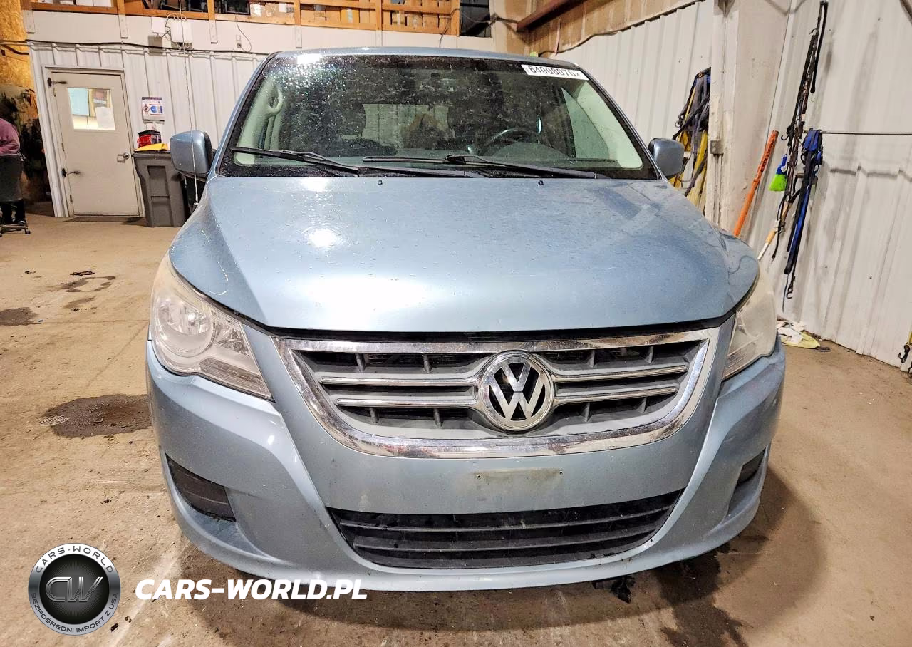 2010 Volkswagen Routan Se VIN:2V4RW3D18AR236967 - 5