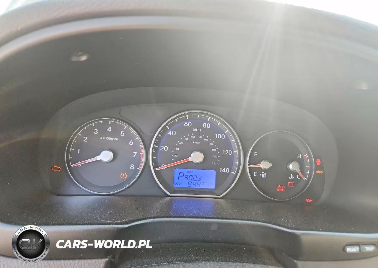 2012 Hyundai Santa Fe Gls VIN:5XYZGDAB8CG154061 - 9
