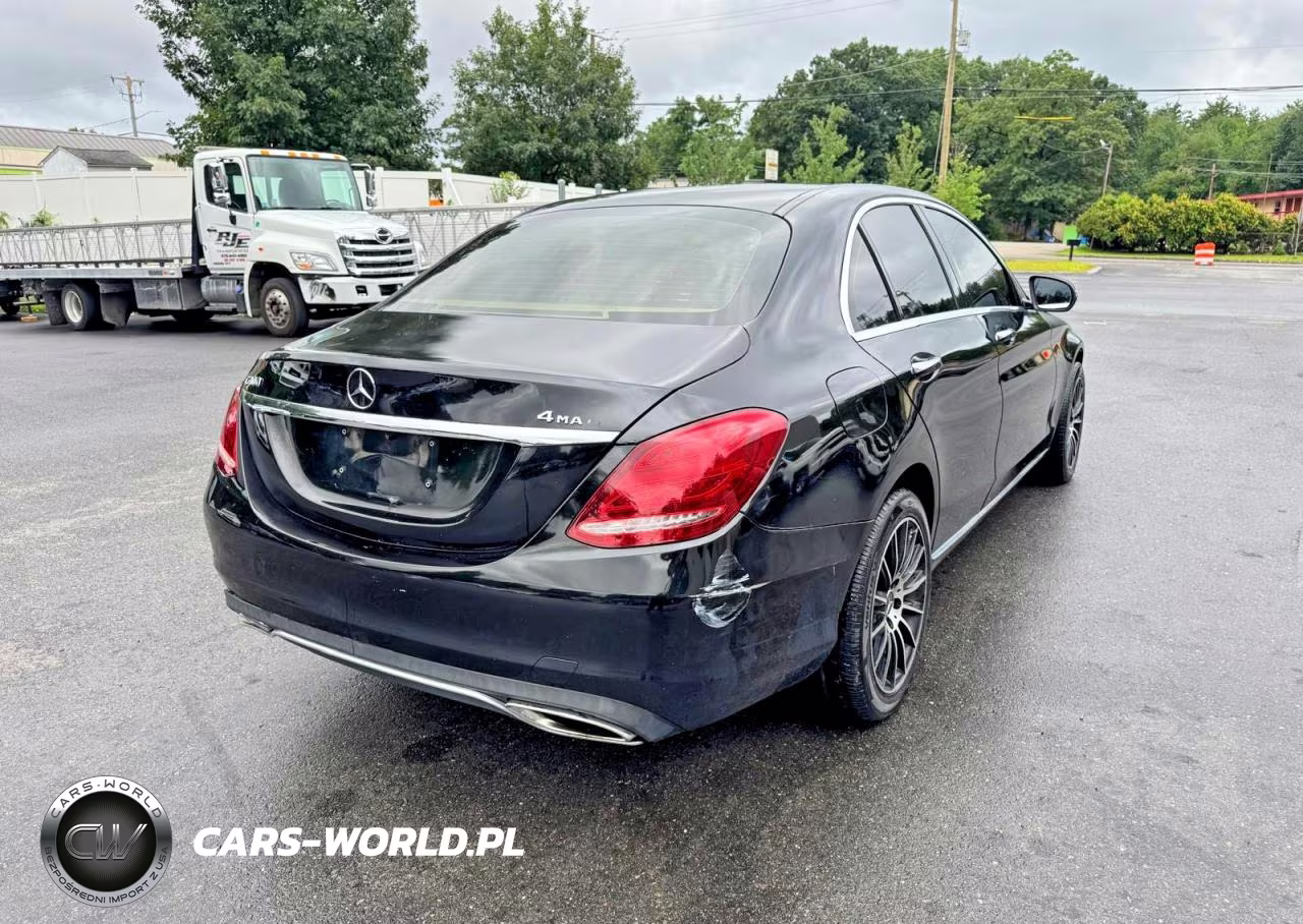 2017 Mercedes-Benz C 300 4Matic VIN:55SWF4KB0HU187623 - 3