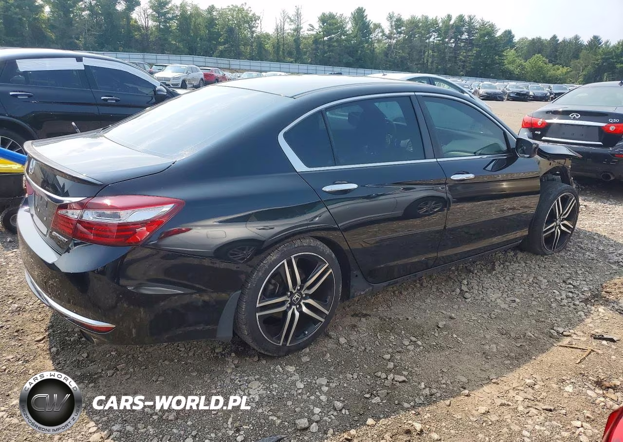 2017 Honda Accord Sport VIN:1HGCR2F5XHA230508 - 3