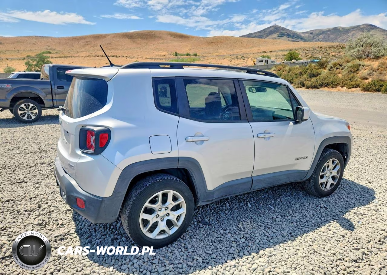 2017 Jeep Renegade Latitude VIN:ZACCJBBB7HPE44499 - 3