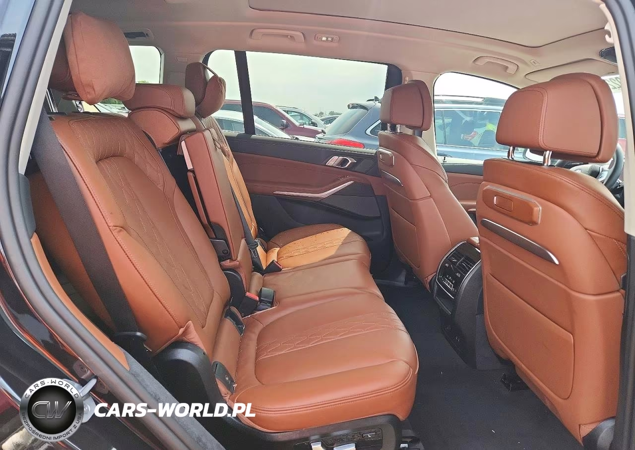 2025 BMW X7 xDrive40I VIN:5UX23EM03S9Z99752 - 11