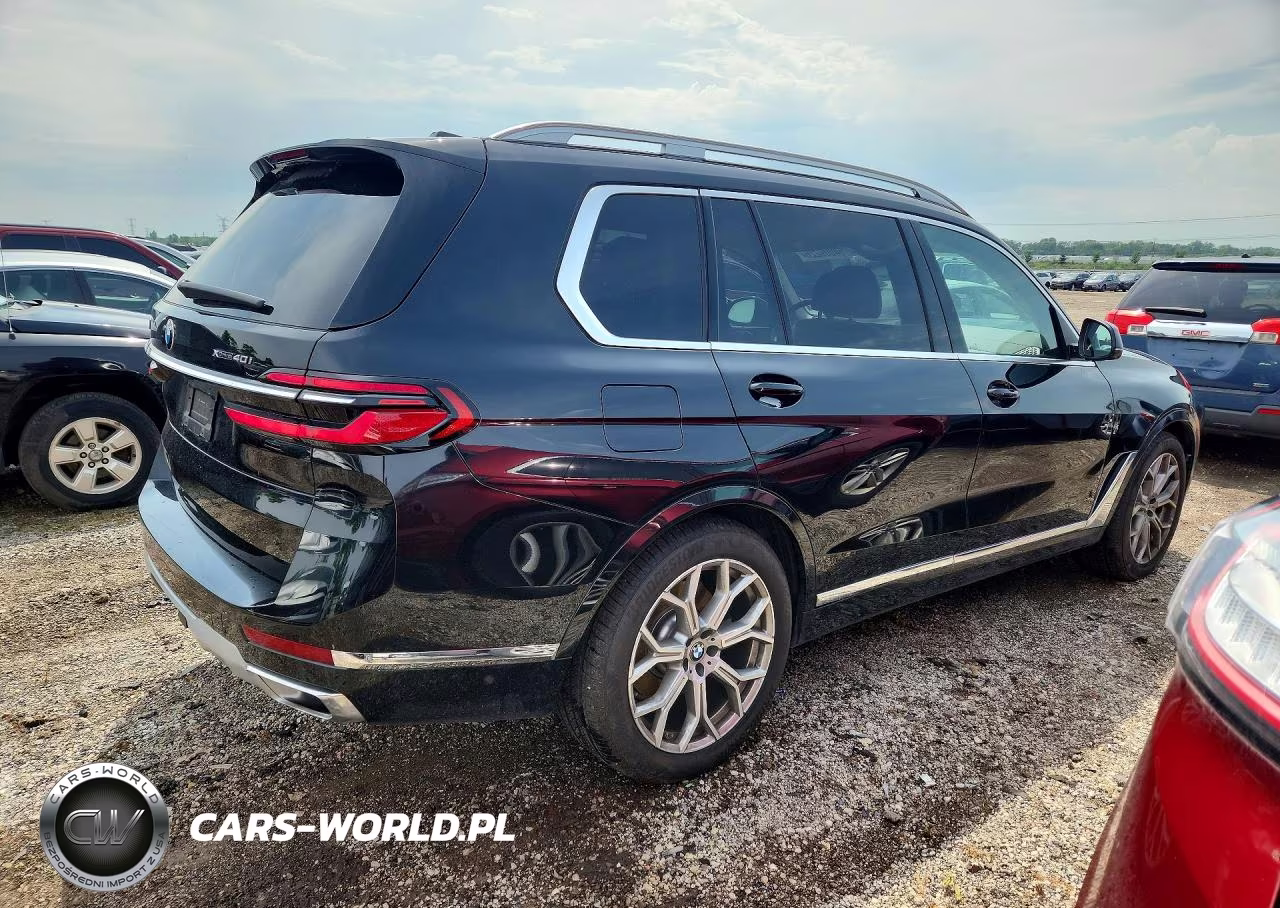 2025 BMW X7 xDrive40I VIN:5UX23EM03S9Z99752 - 3