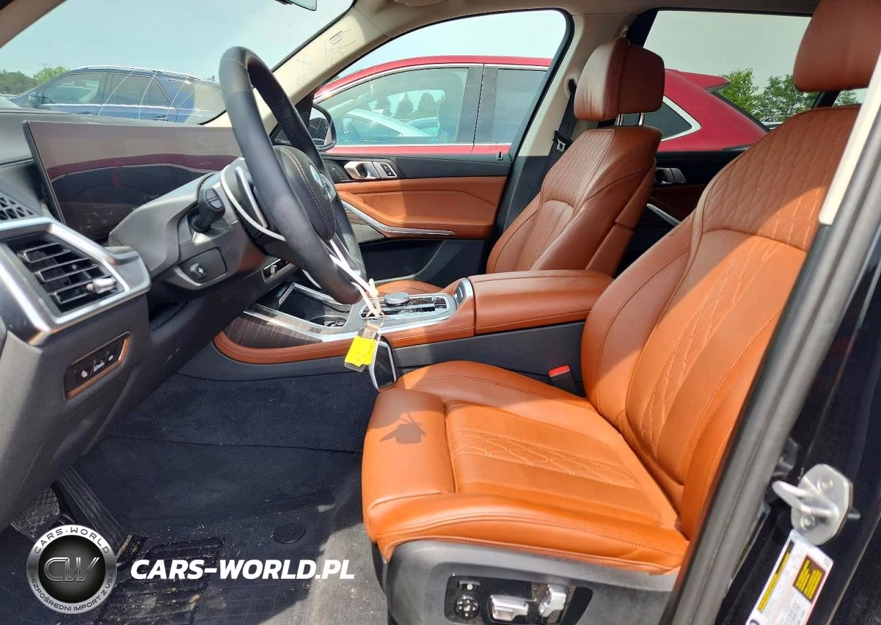 2025 BMW X7 xDrive40I VIN:5UX23EM03S9Z99752 - 7
