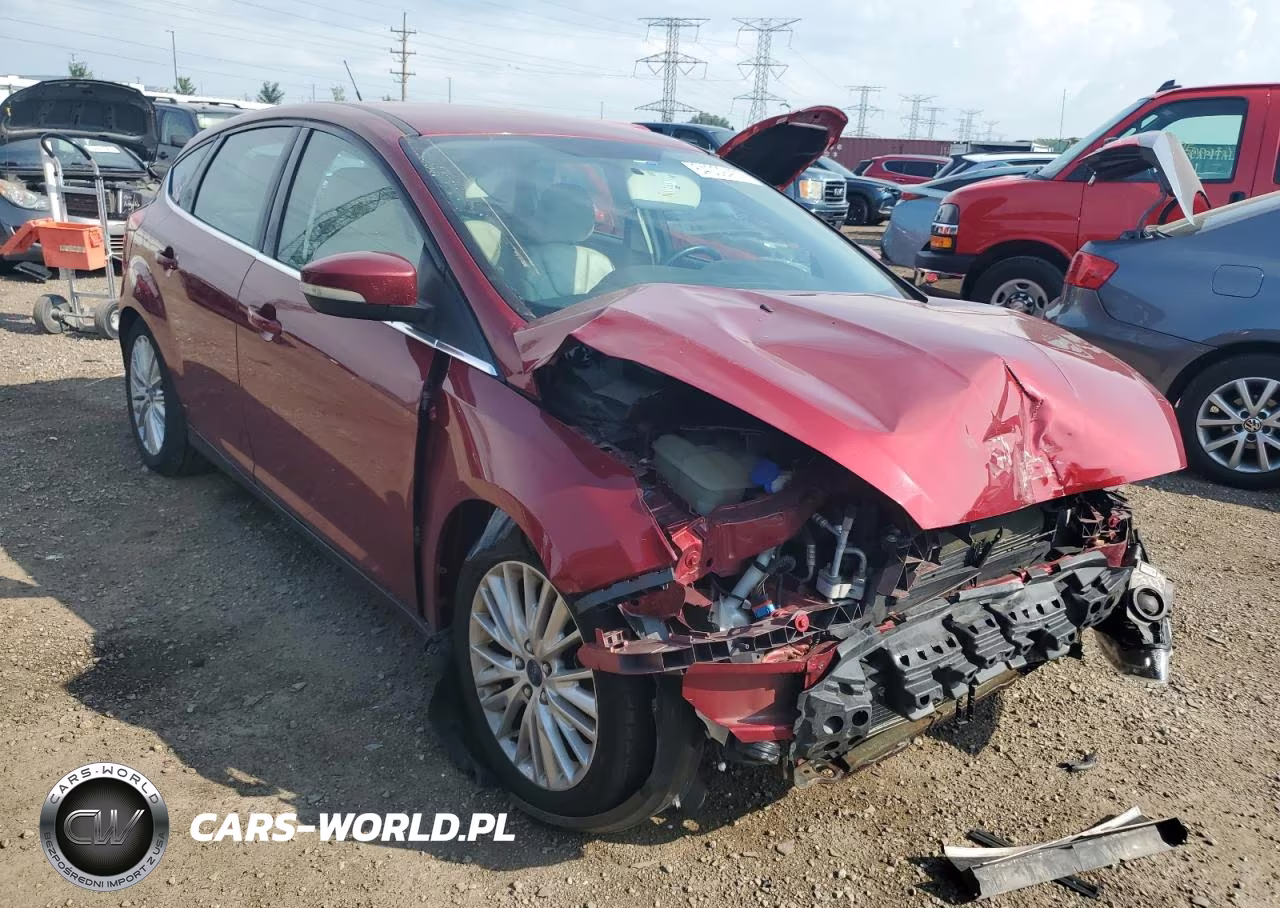 2016 Ford Focus Titanium VIN:1FADP3N29GL235469 - 4