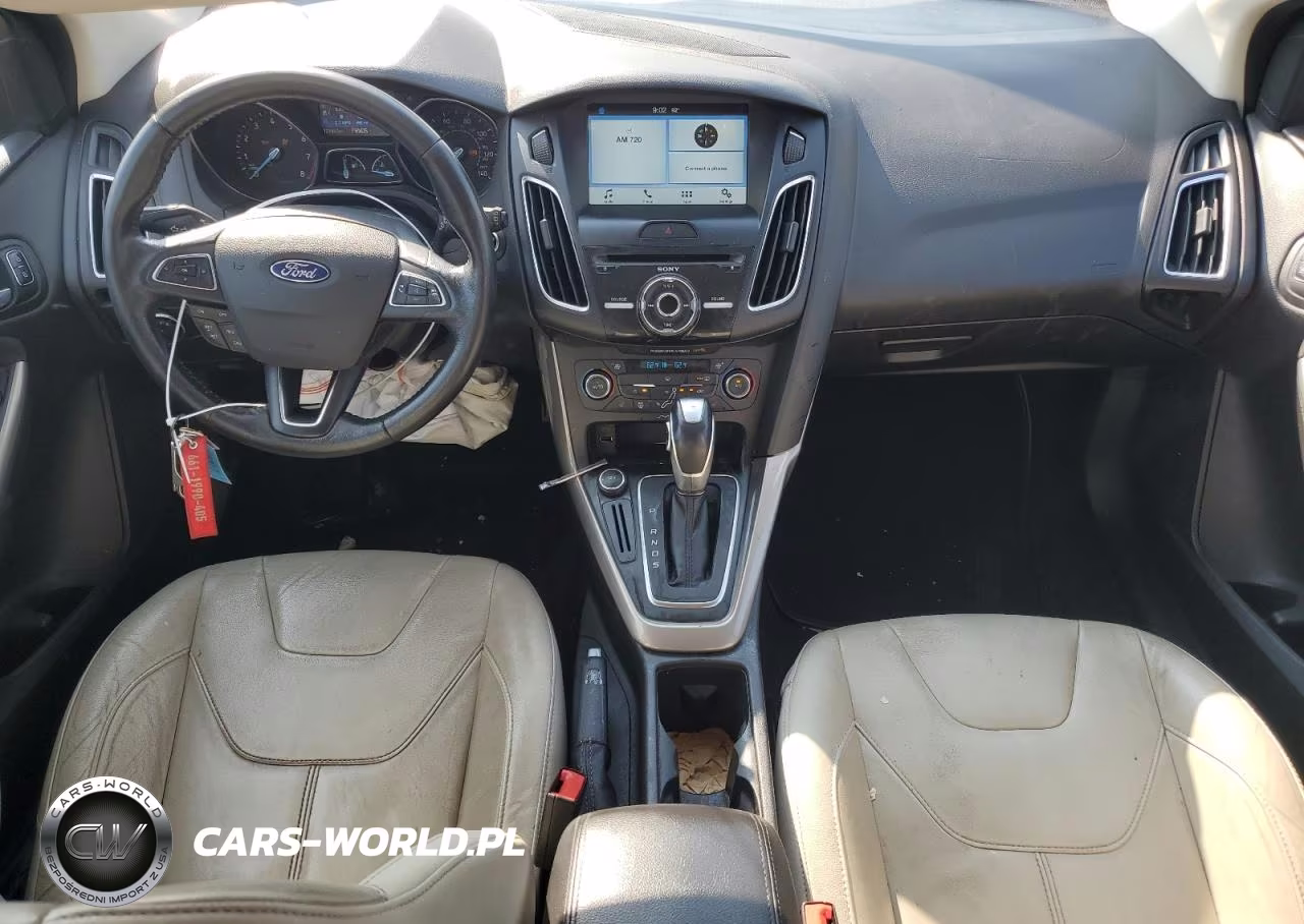 2016 Ford Focus Titanium VIN:1FADP3N29GL235469 - 8