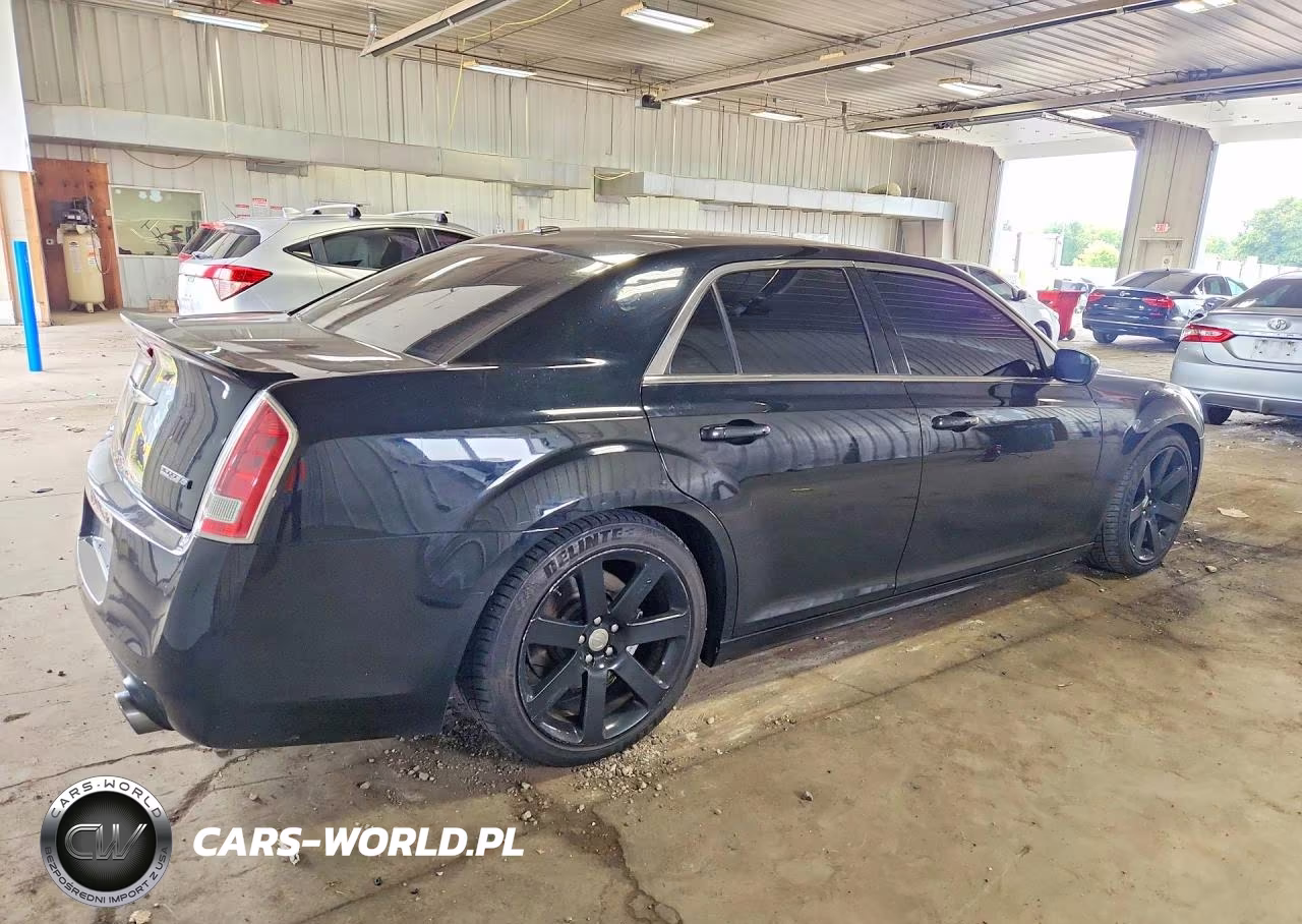 2013 Chrysler 300 Srt-8 VIN:2C3CCAFJ6DH559858 - 3