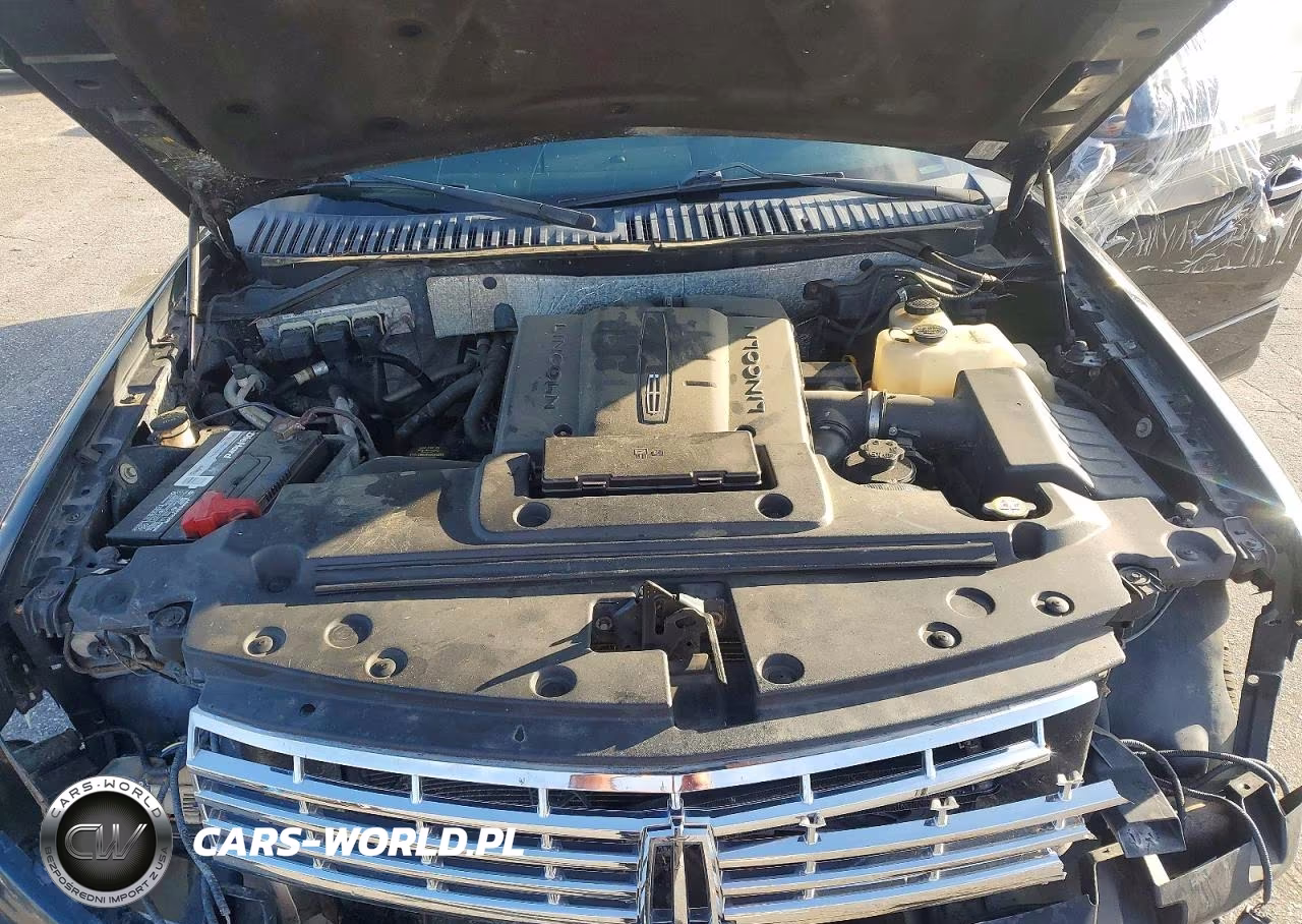 2011 Lincoln Navigator VIN:5LMJJ2J50BEJ01965 - 12