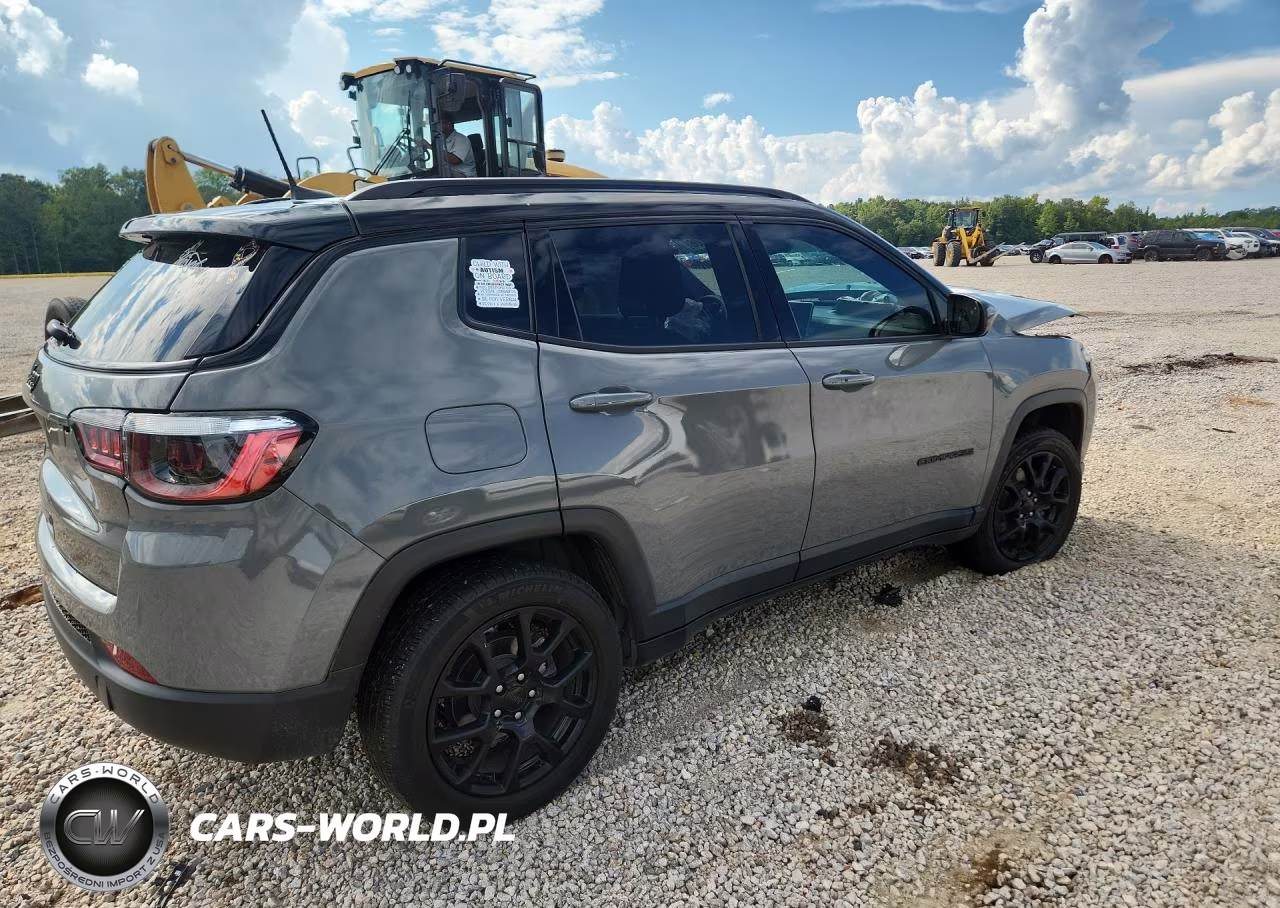 2023 Jeep Compass Latitude VIN:3C4NJDBN9PT521542 - 3
