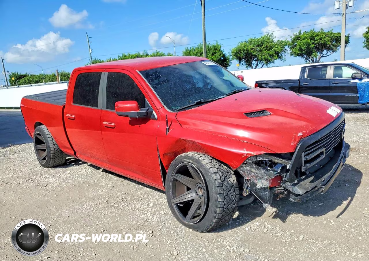 2015 Ram 1500 Sport VIN:1C6RR6UT6FS629416 - 4