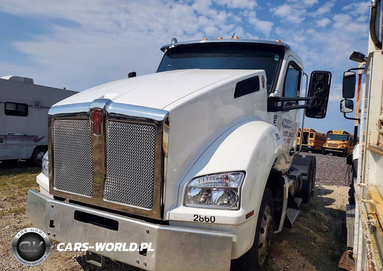 2024 Kenworth T880