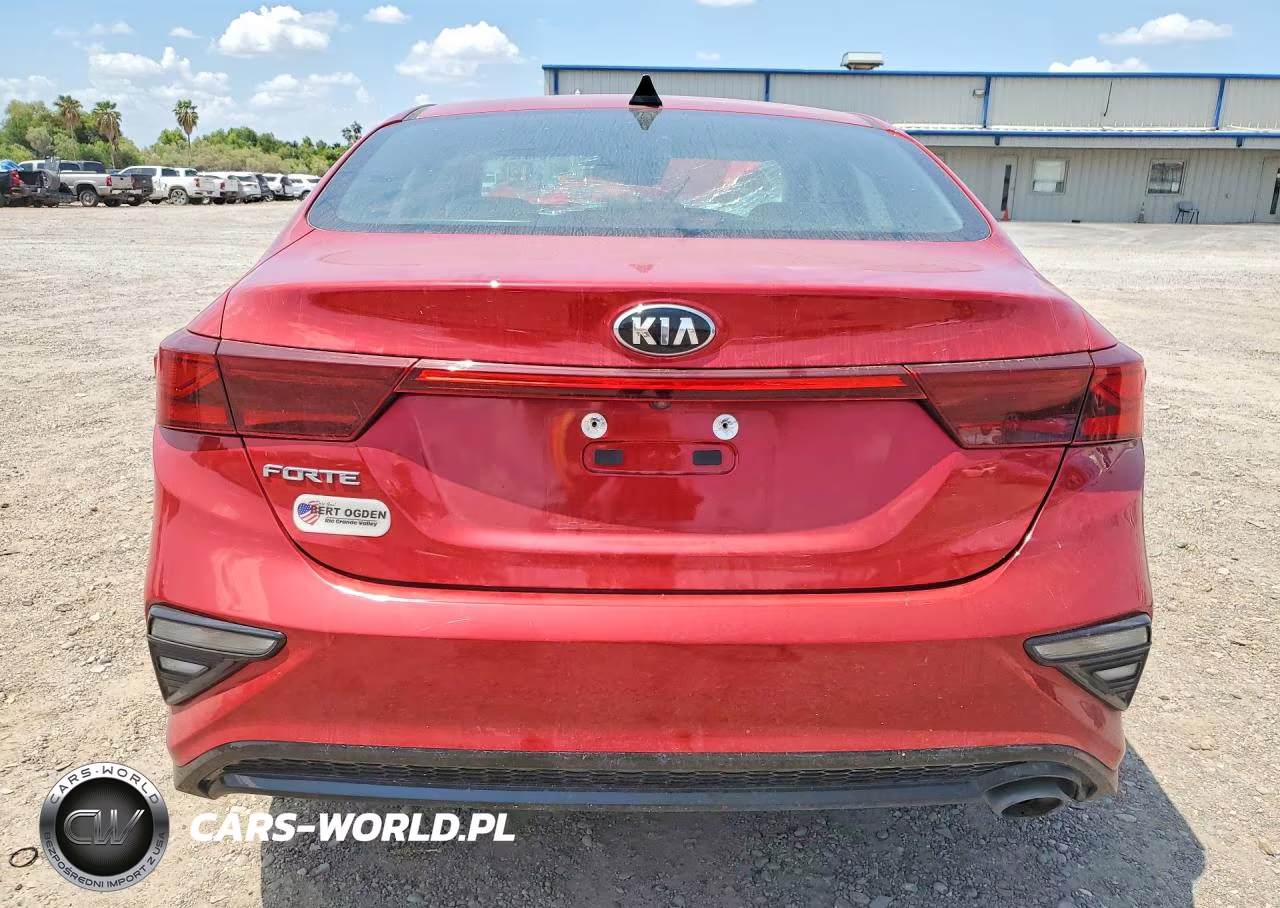 2021 Kia Forte Lxs VIN:3KPF24AD6ME359427 - 6