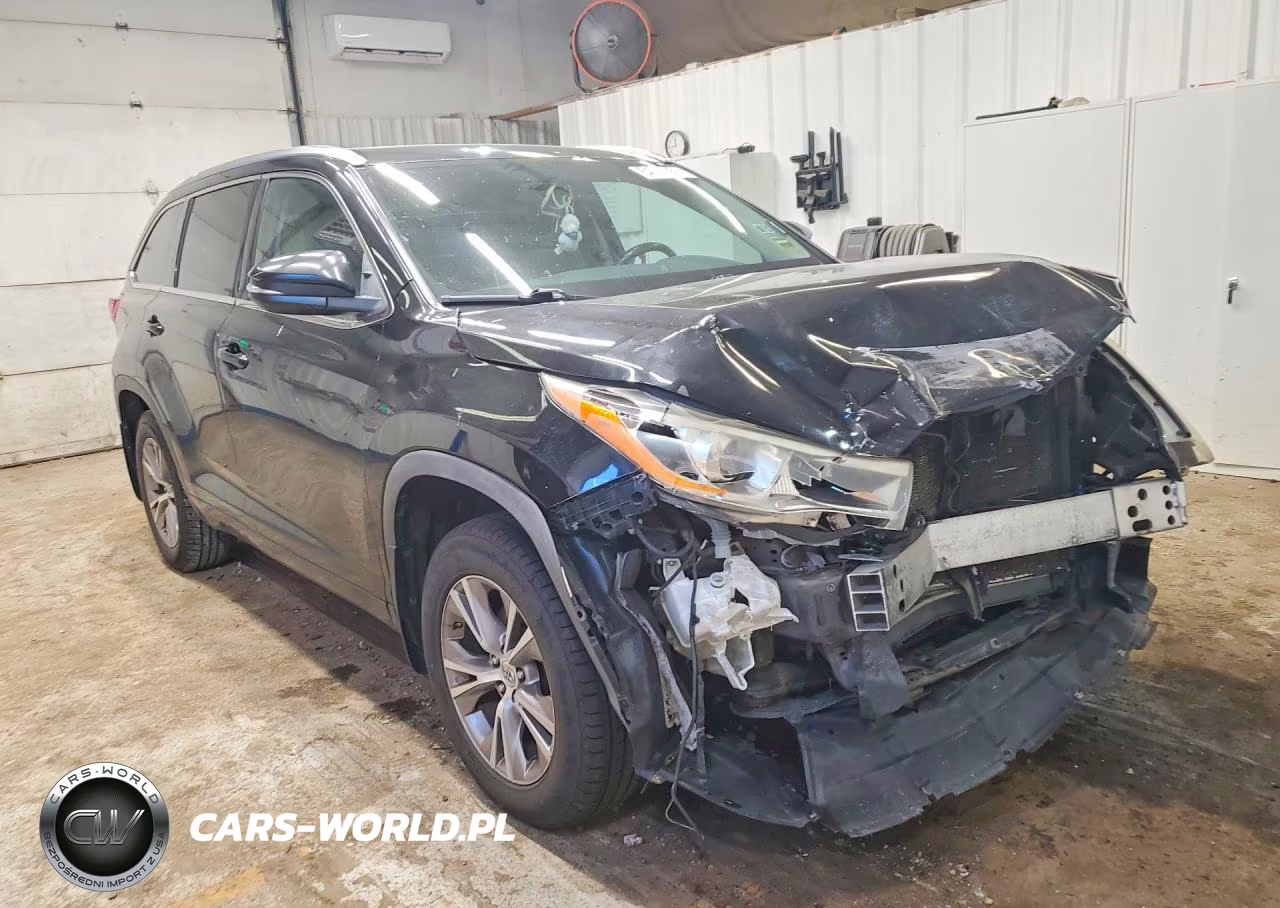 2014 Toyota Highlander Xle VIN:5TDJKRFH9ES060704 - 4