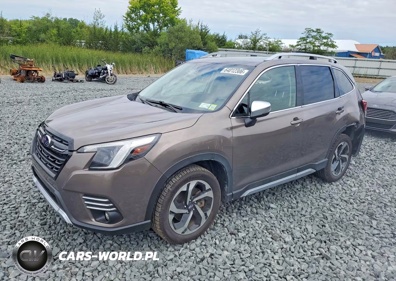 2022 Subaru Forester Touring VIN:JF2SKARC8NH405913 - 1