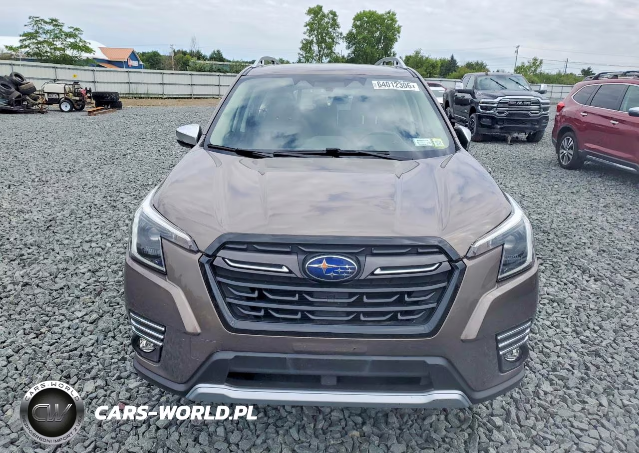 2022 Subaru Forester Touring VIN:JF2SKARC8NH405913 - 5
