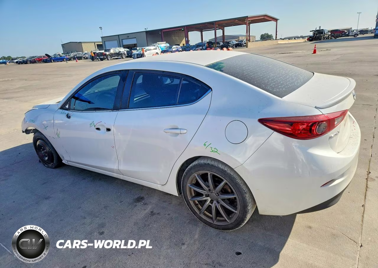 2018 Mazda 3 Touring VIN:3MZBN1V32JM183450 - 2