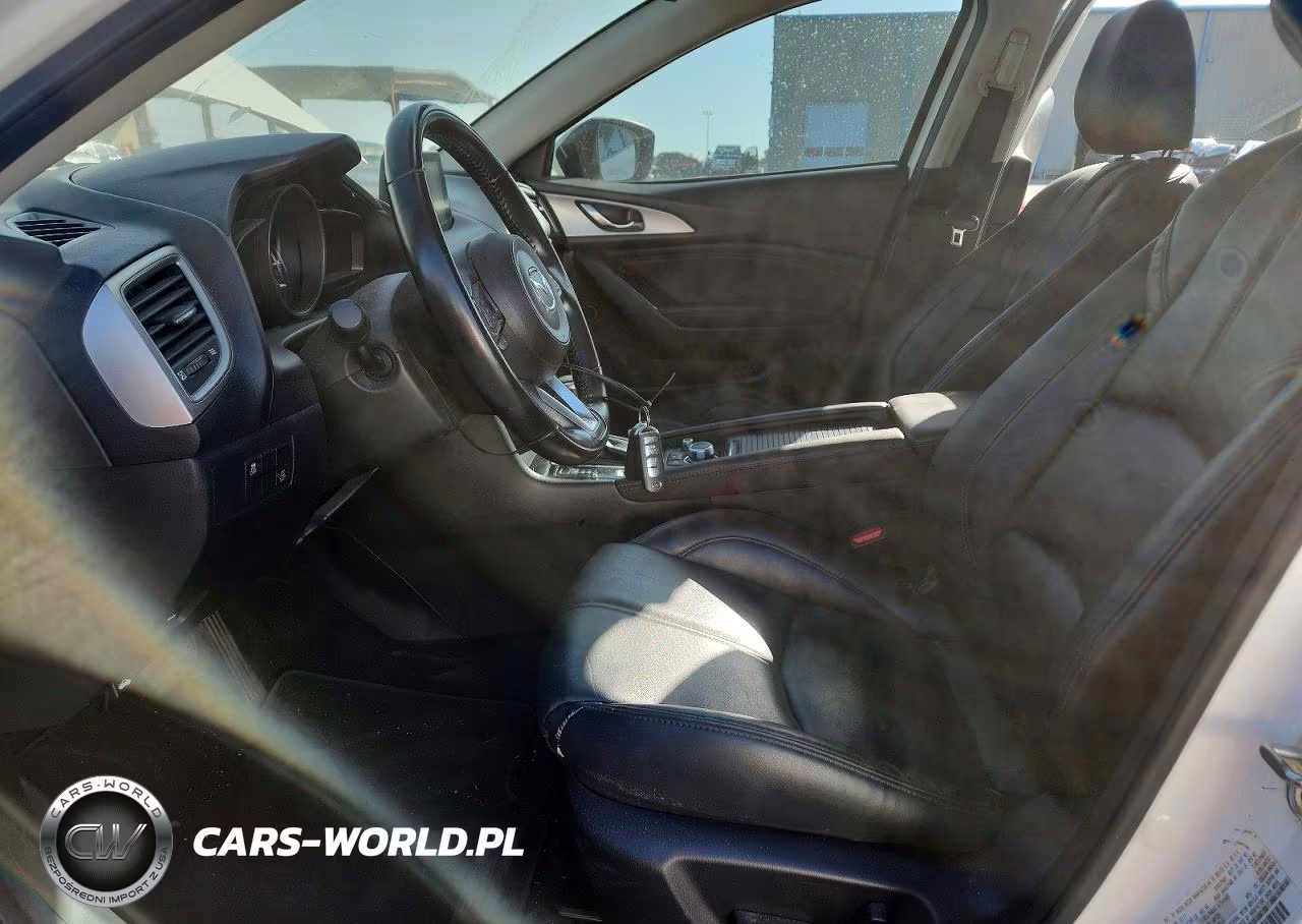 2018 Mazda 3 Touring VIN:3MZBN1V32JM183450 - 7