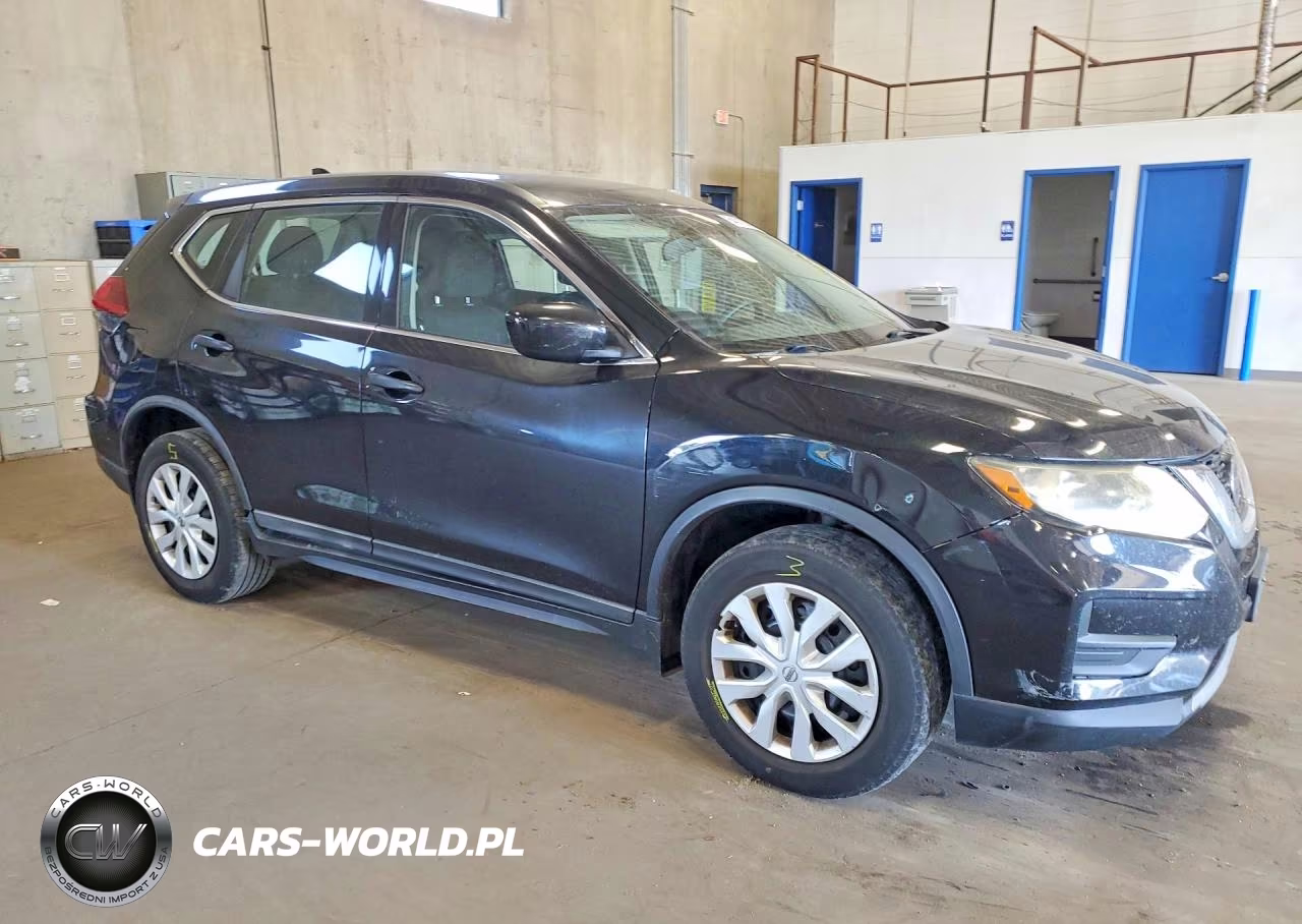 2018 Nissan Rogue S VIN:KNMAT2MV7JP586136 - 4