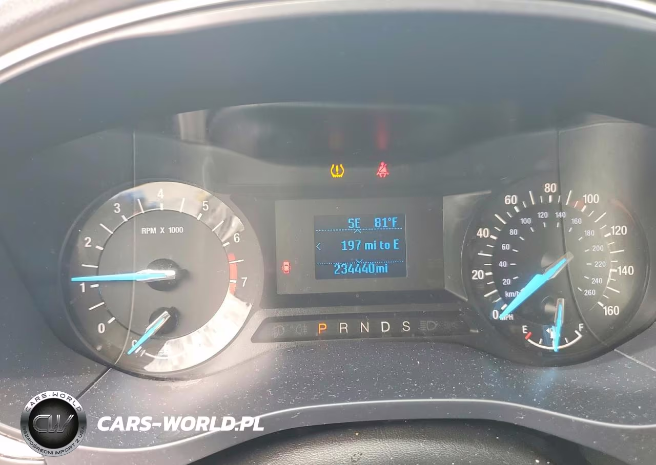 2015 Ford Fusion S VIN:1FA6P0G7XF5103825 - 9