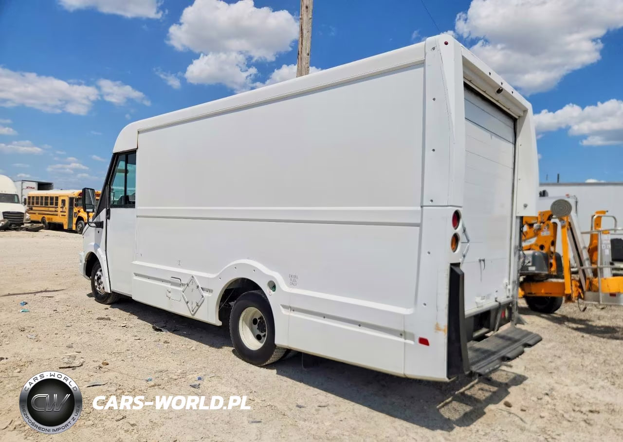 2016 Isuzu Reach Delivery Truck VIN:JALB4T170G7W01323 - 2