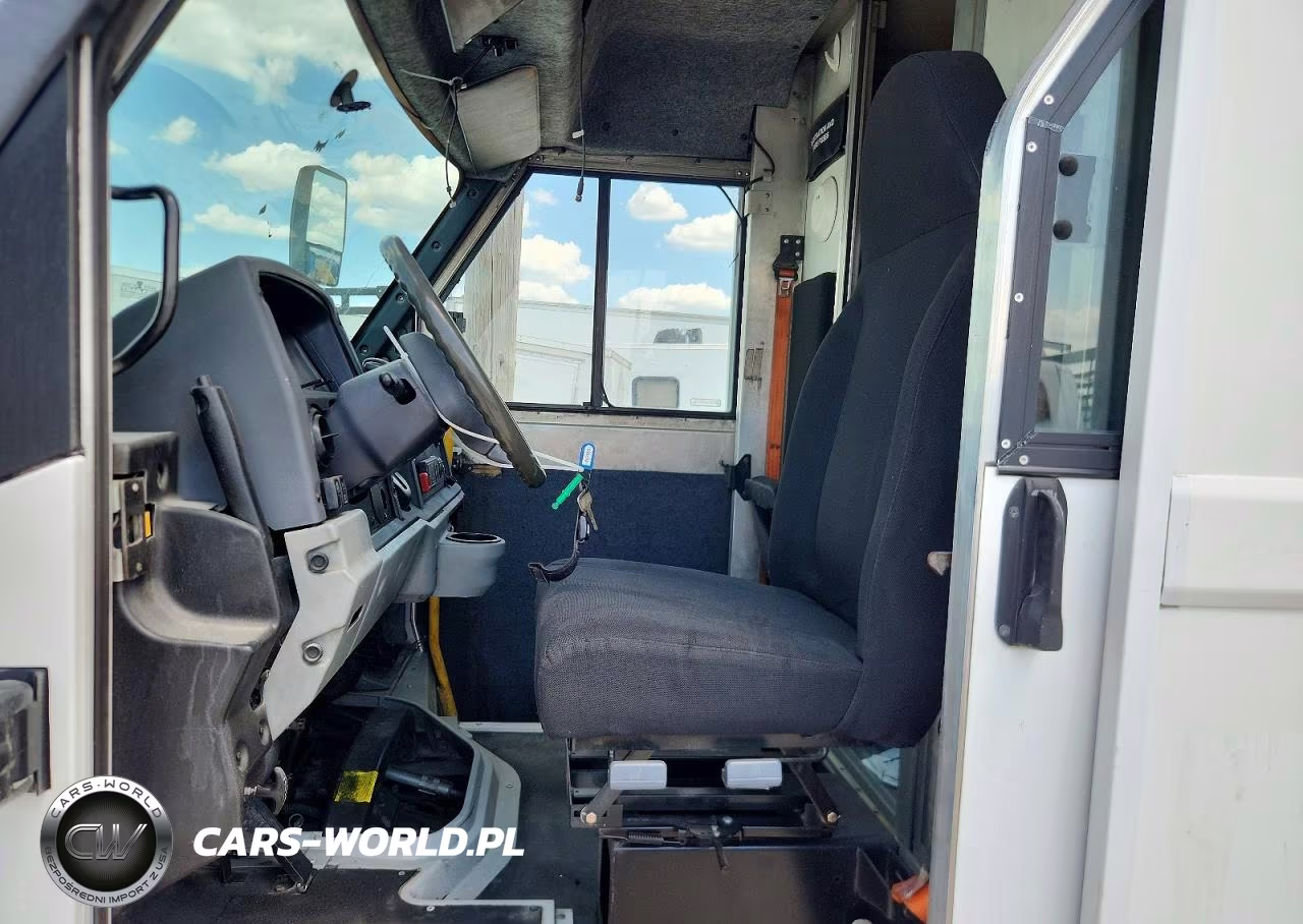 2016 Isuzu Reach Delivery Truck VIN:JALB4T170G7W01323 - 7