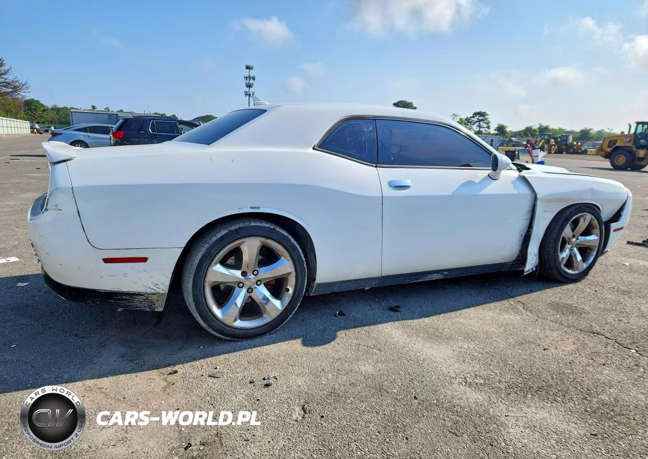 2015 Dodge Challenger Sxt Plus VIN:2C3CDZBG3FH758830 - 3