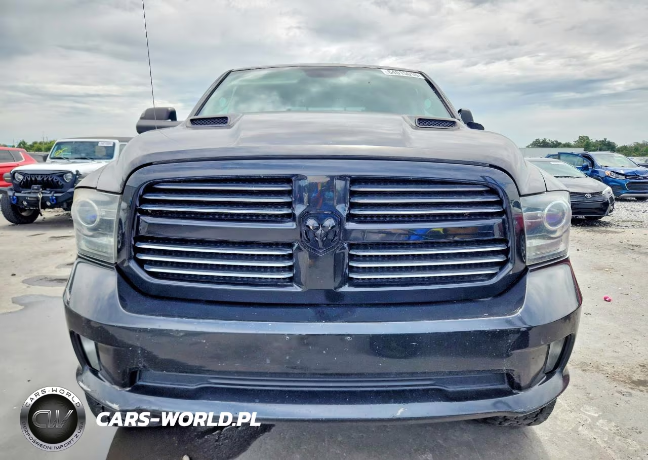 2016 Ram 1500 Sport VIN:1C6RR7HTXGS288376 - 5
