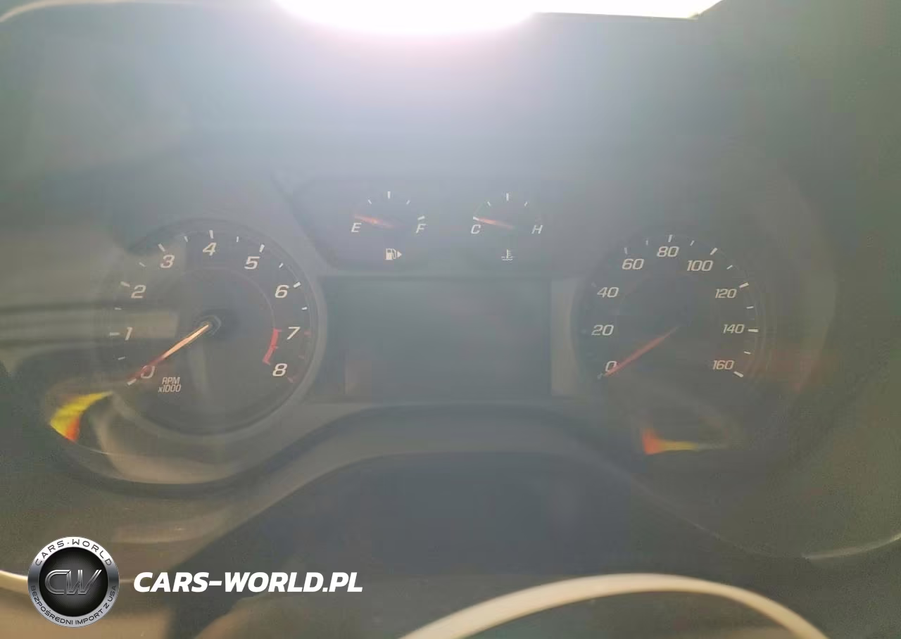 2018 Chevrolet Camaro Lt VIN:1G1FB1RS8J0131704 - 9