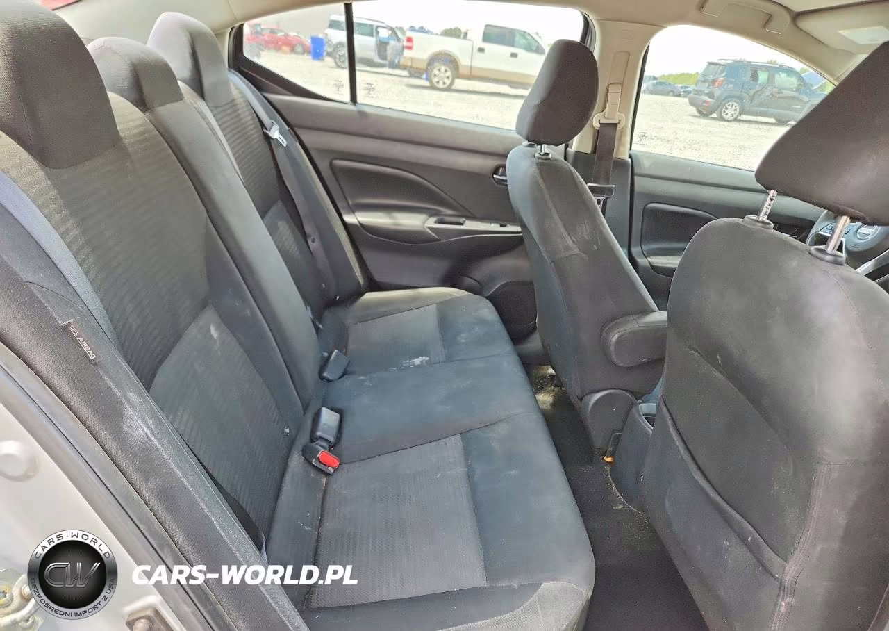 2020 Nissan Versa Sv VIN:3N1CN8EVXLL825801 - 10