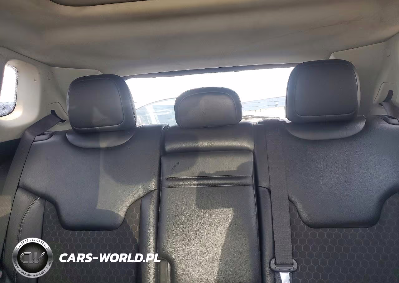 2018 Jeep Compass Latitude VIN:3C4NJDBB5JT483708 - 10