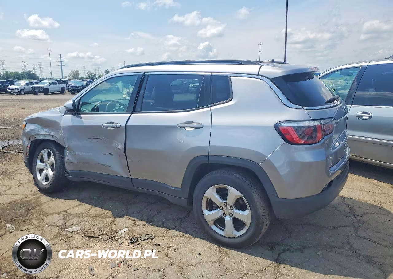 2018 Jeep Compass Latitude VIN:3C4NJDBB5JT483708 - 2