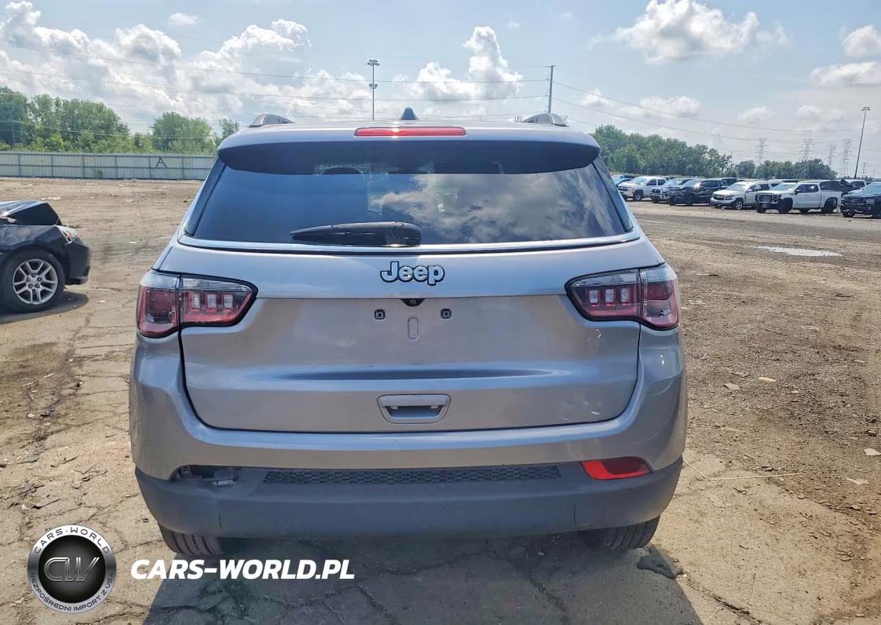 2018 Jeep Compass Latitude VIN:3C4NJDBB5JT483708 - 6