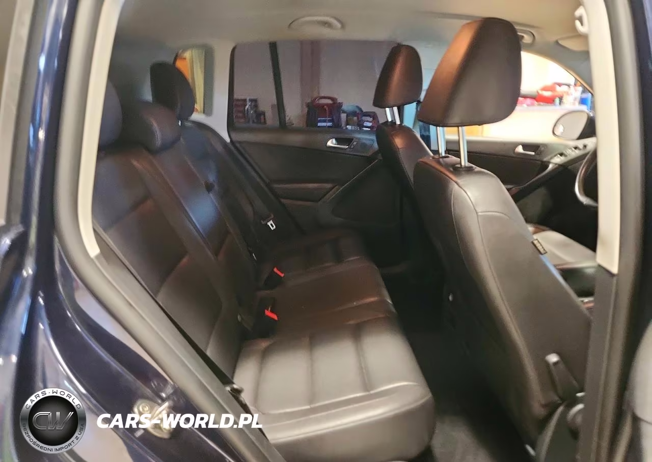 2014 Volkswagen Tiguan S VIN:WVGBV3AX6EW555476 - 11