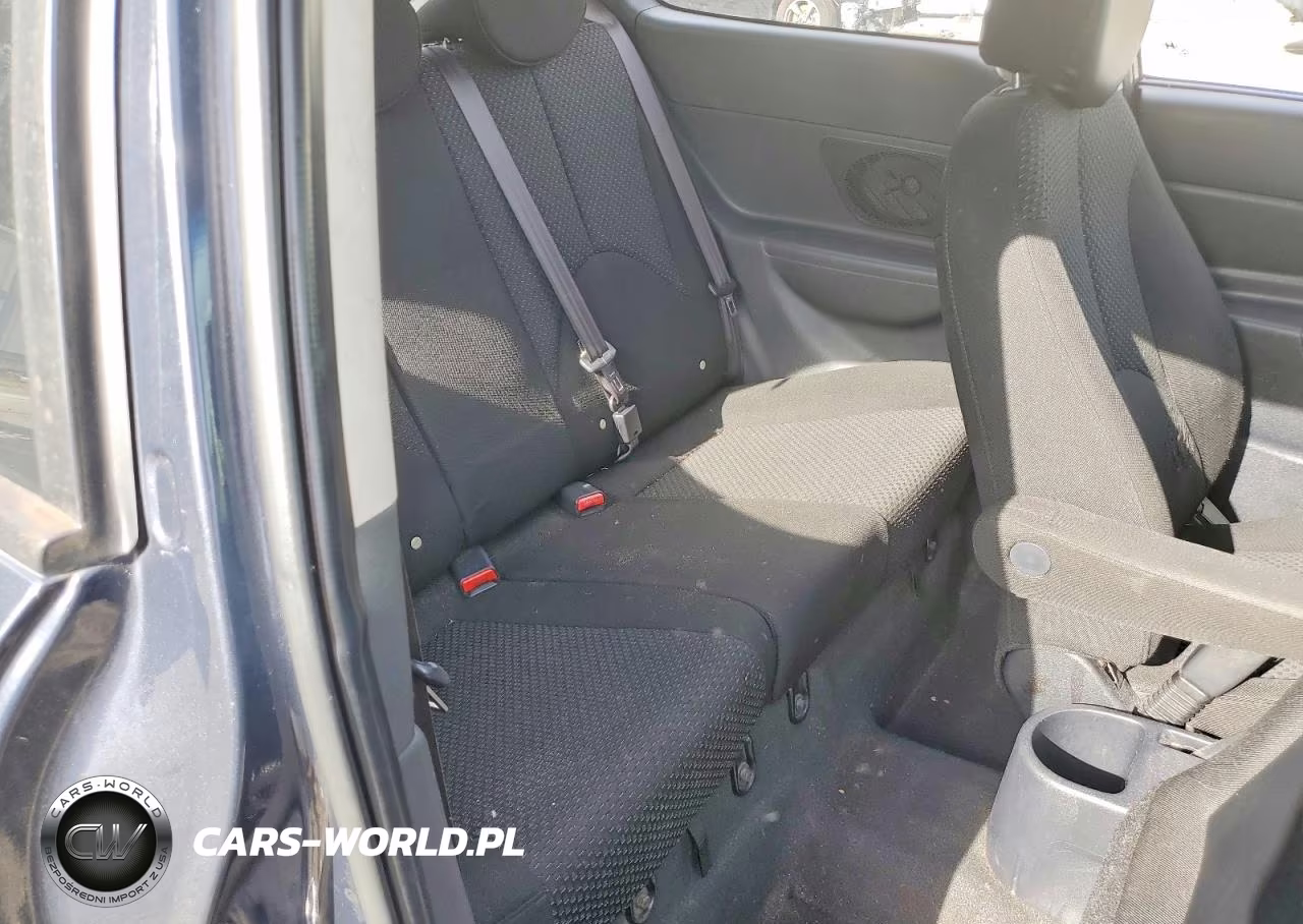 2008 Hyundai Accent Gs VIN:KMHCM36C58U095417 - 10