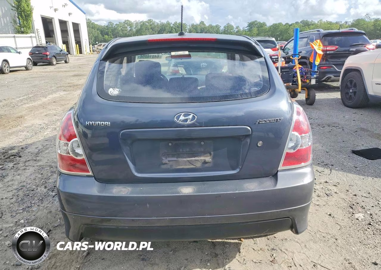 2008 Hyundai Accent Gs VIN:KMHCM36C58U095417 - 6