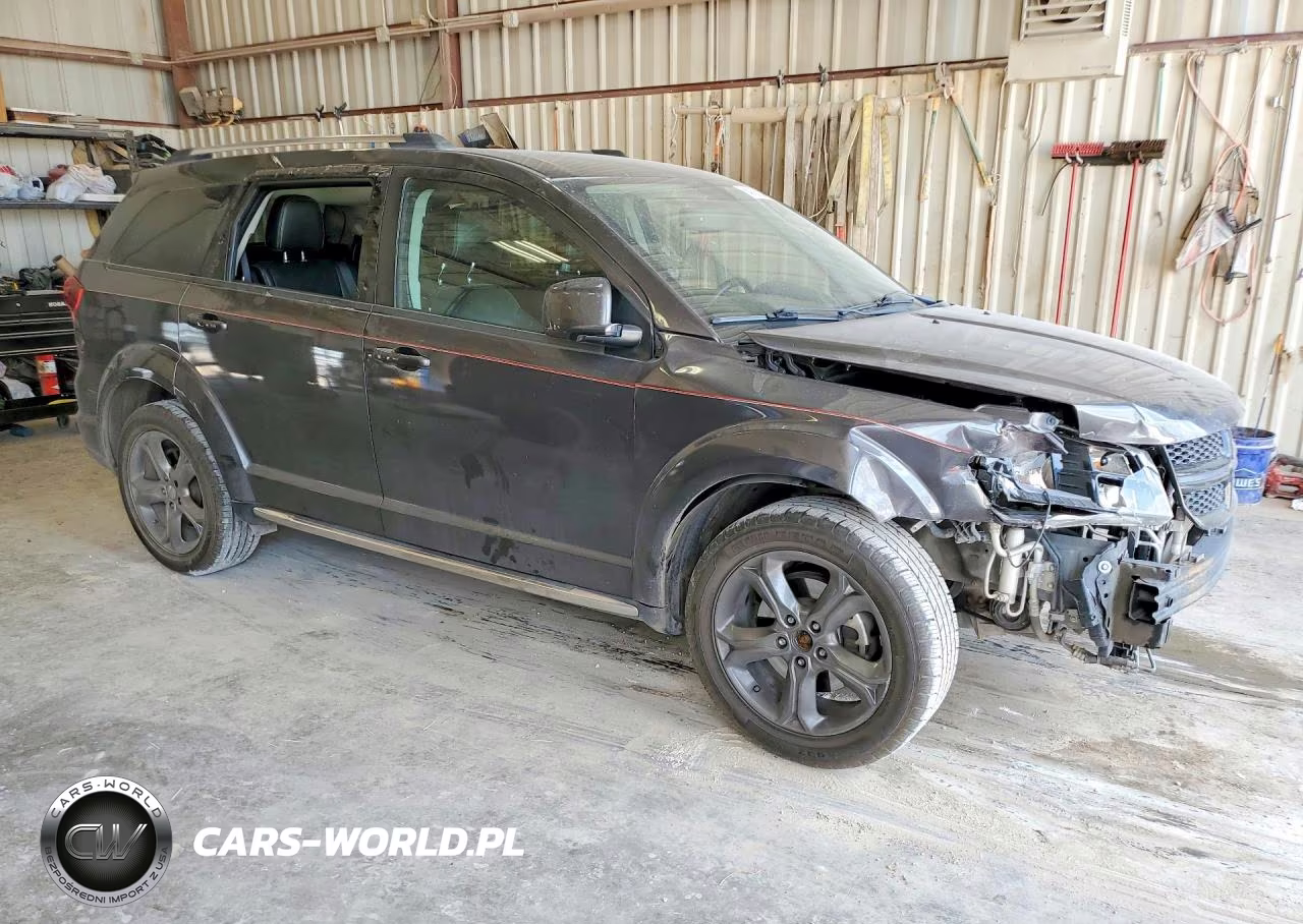 2015 Dodge Journey Crossroad VIN:3C4PDCGB7FT698274 - 4