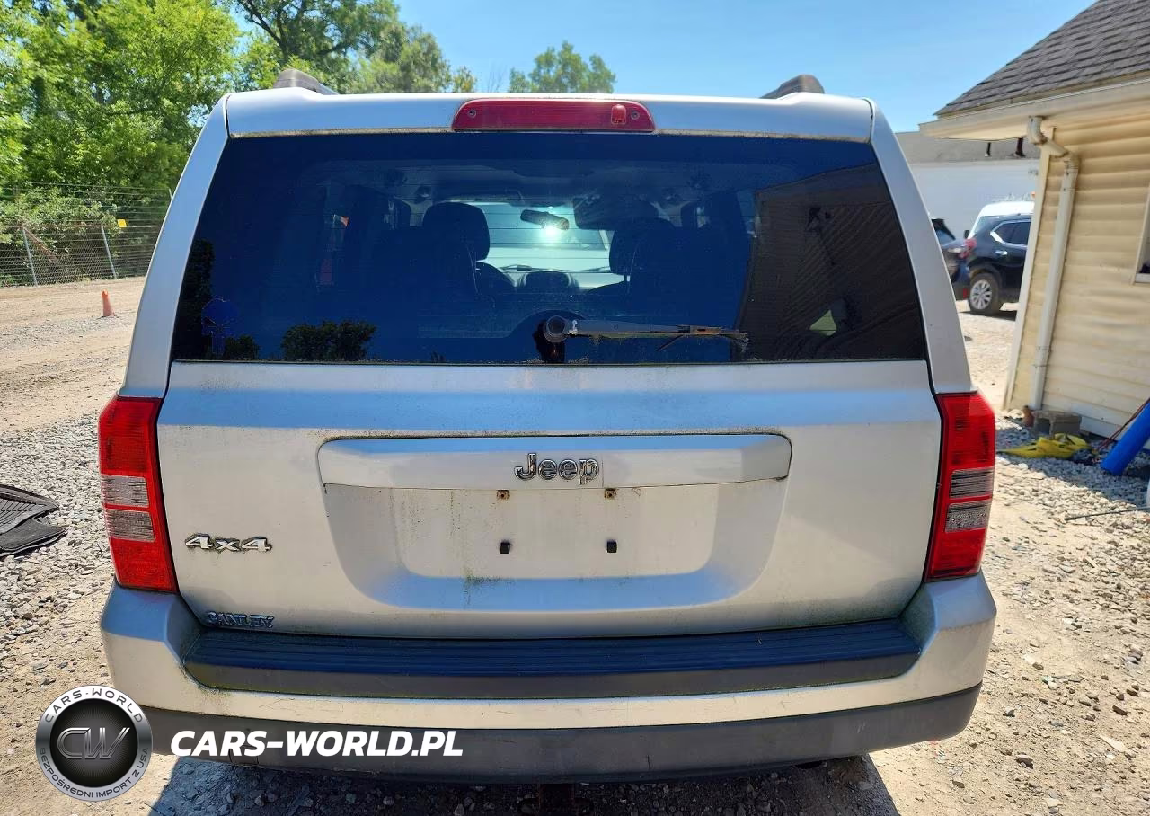 2011 Jeep Patriot Sport VIN:1J4NF1GB6BD275881 - 6