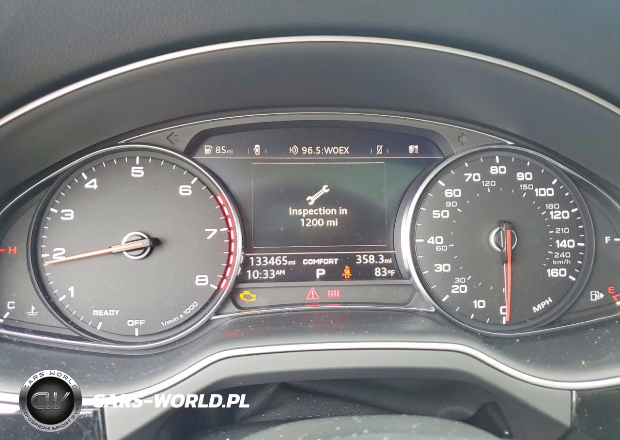 2017 Audi Q7 Premium Plus VIN:WA1LAAF70HD003497 - 9