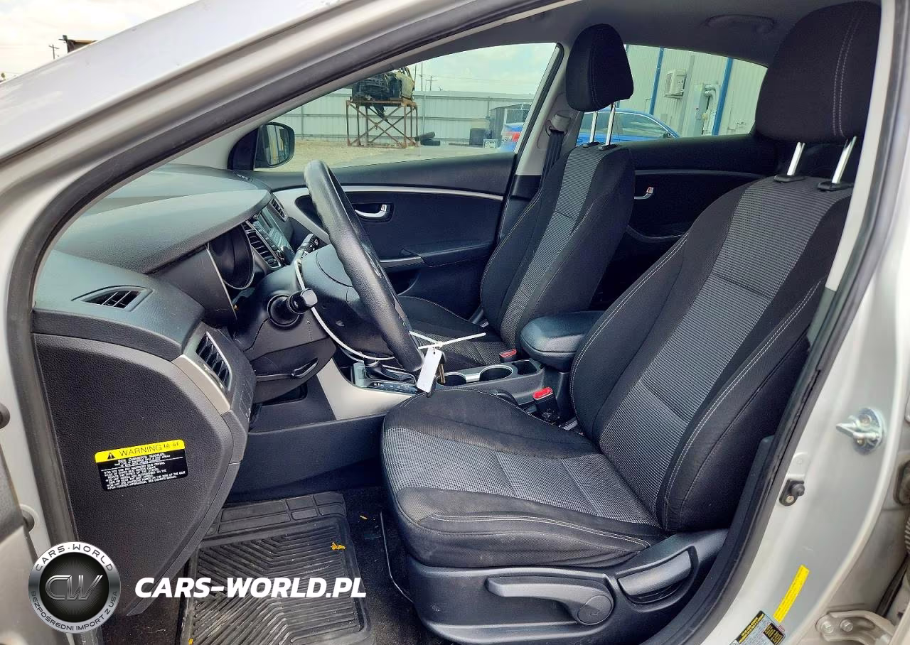 2017 Hyundai Elantra Gt Base VIN:KMHD35LH1HU368758 - 7
