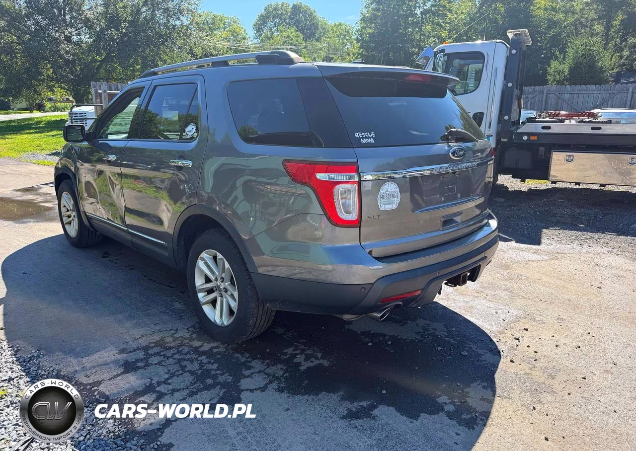2011 Ford Explorer Xlt VIN:1FMHK8D82BGA24057 - 12