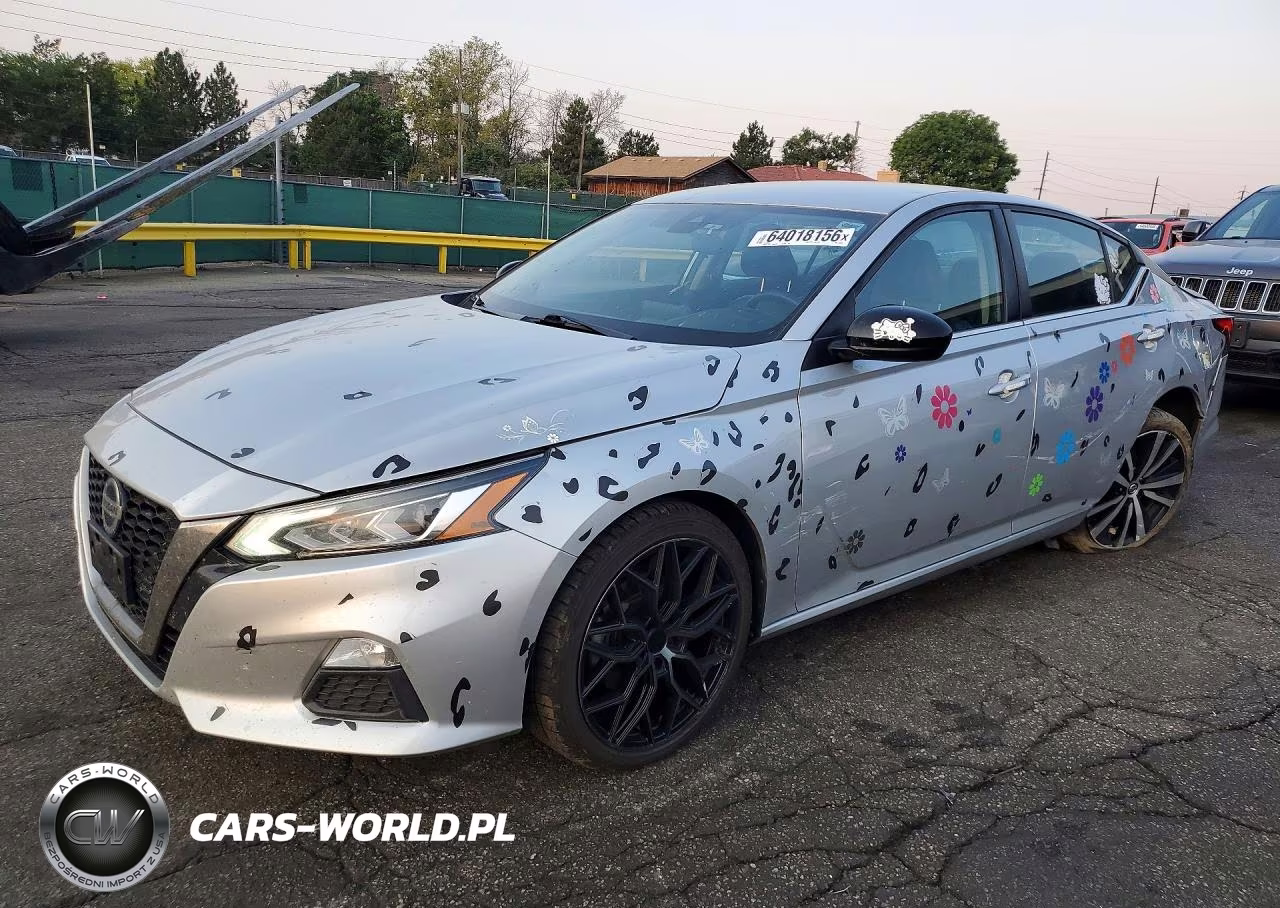 2022 Nissan Altima Sr – zdjęcie 1 z 12