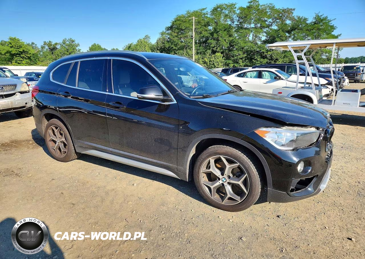 2018 BMW X1 xDrive28I VIN:WBXHT3C3XJ5L31452 - 4