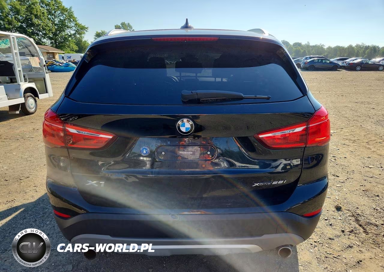 2018 BMW X1 xDrive28I VIN:WBXHT3C3XJ5L31452 - 6