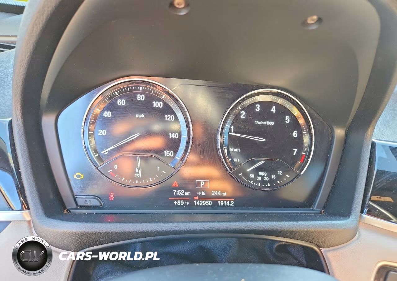 2018 BMW X1 xDrive28I VIN:WBXHT3C3XJ5L31452 - 9