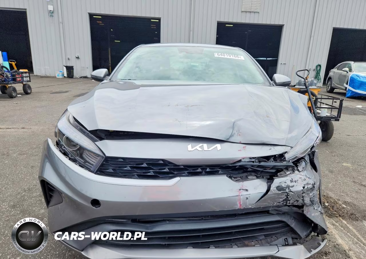 2023 Kia Forte Lxs VIN:3KPF24AD7PE663970 - 5
